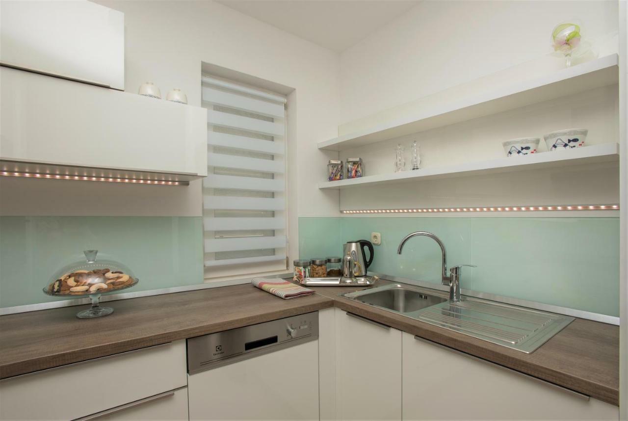 Andor - Lux, Two Beautiful Terraces With Sea & Sunset View Apartment Makarska Luaran gambar